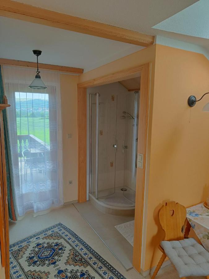 Haus Sundl - Privatzimmer Emmersdorf an der Donau Exterior foto